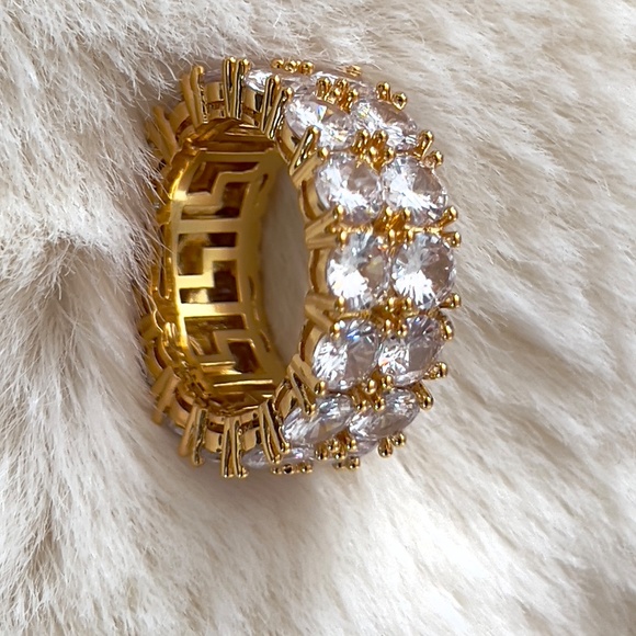 18K Goldplated Zirconia Ring - Picture 9 of 11